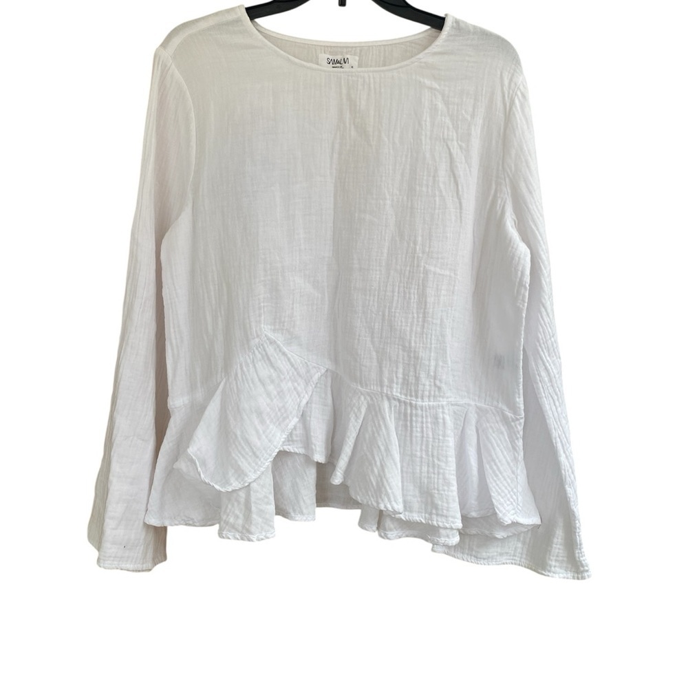 Women's White Ruffled Top
